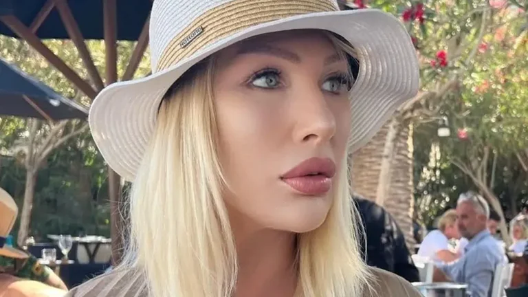 Seda Sayan ve Çağlar Ökten, Dördüncü Evlilik Yıldönümlerini Romantik Mesajlarla Kutladı