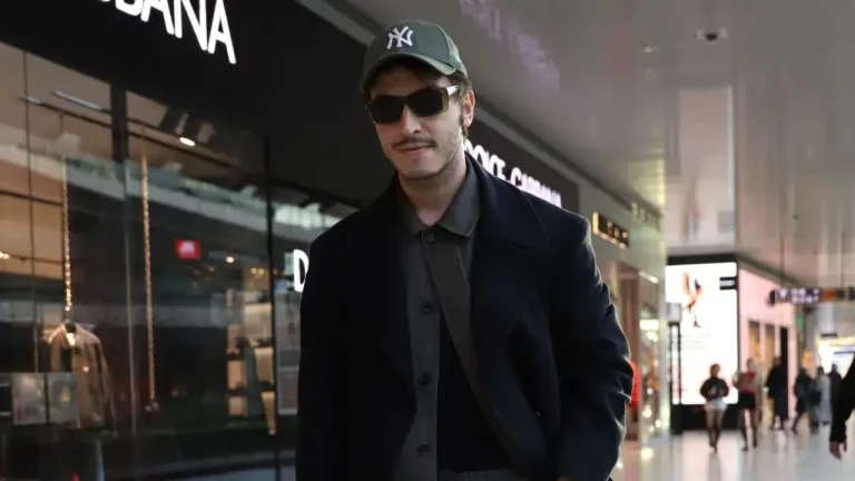 Boran Kuzum babasının kaybı ve Big Mistakes dizisi hakkında konuştu